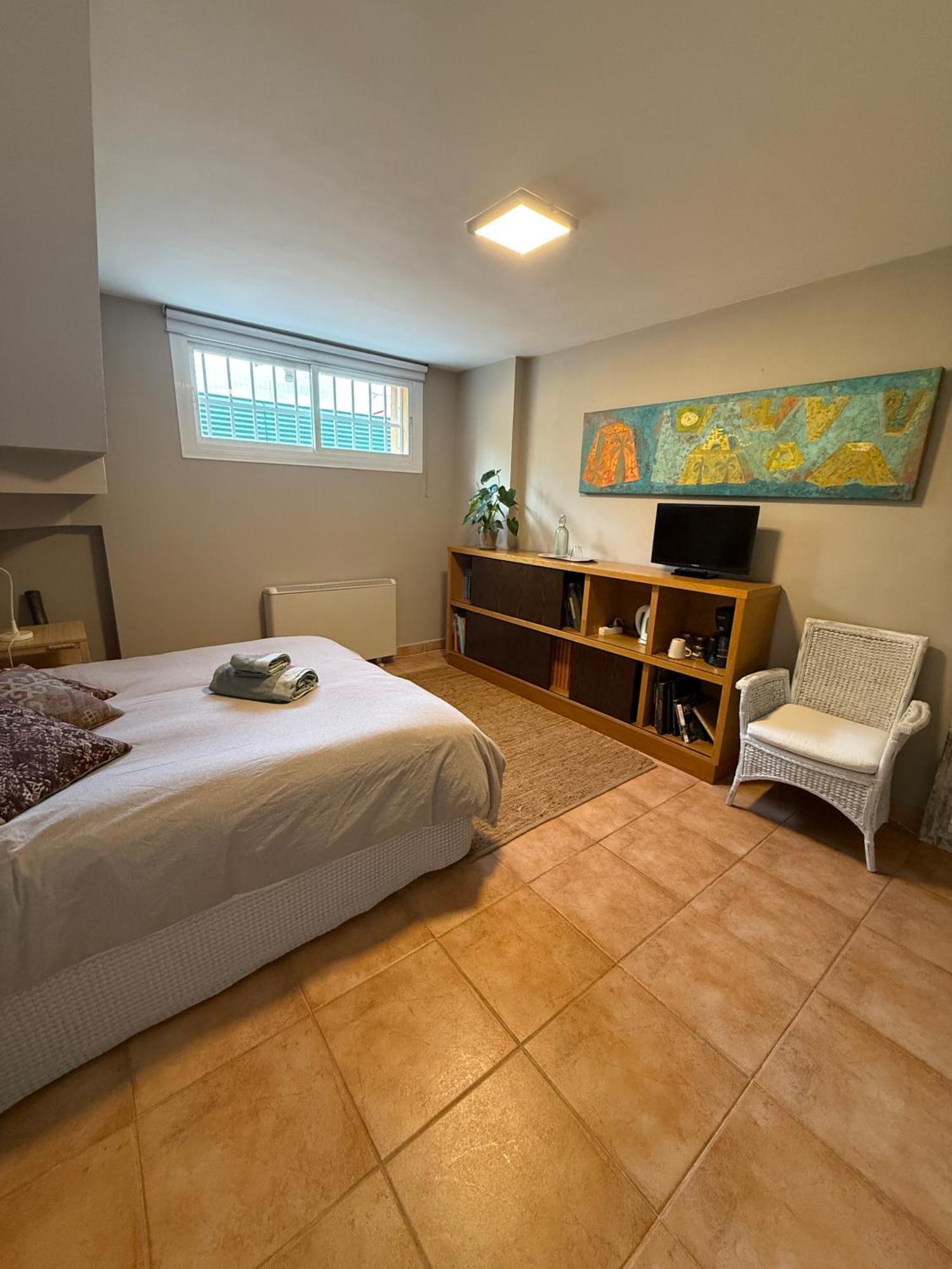 Maison d'hôtes A 5 Minutos De Ifema Y 10 Del Aeropuerto, Y Bano Privado Con Entrada Independiente *